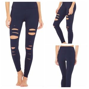 Ali High Waist Ripped Warrior Legging Small